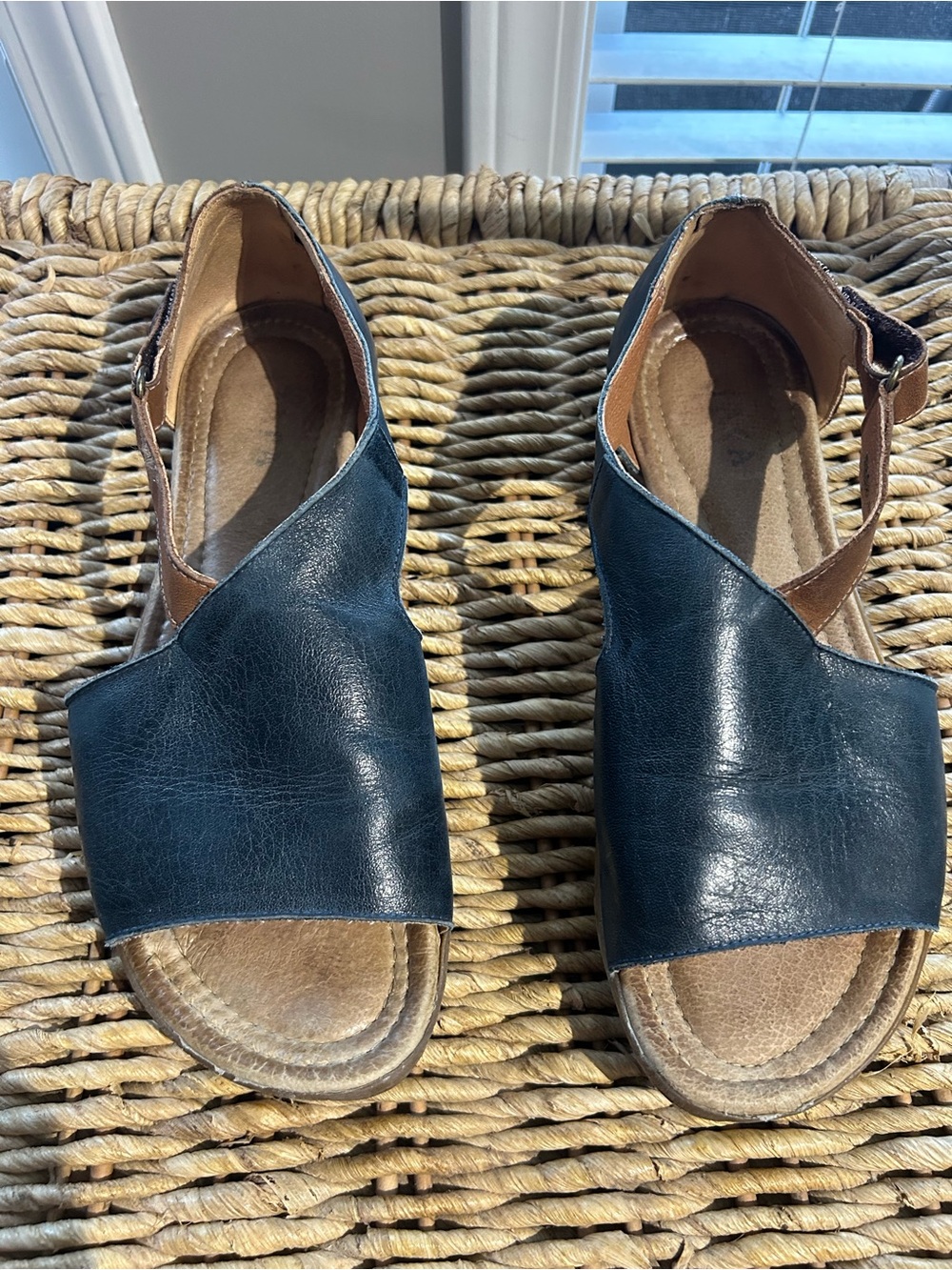 JAFA 111 Women’s Handmade Two Tone Leather Sandal-blue/brown Size 39